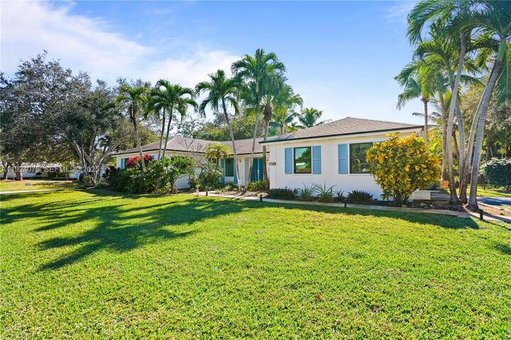 Property Photo: 7600 SW 164th St FL 33157