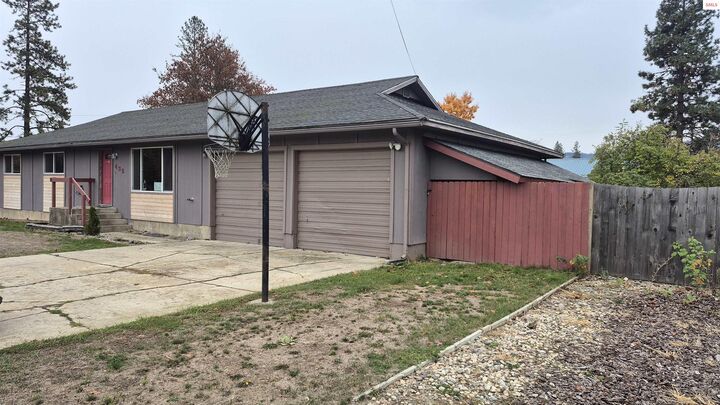 Property Photo: 432 Dickinson Ave ID 83856