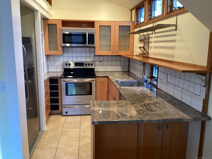 Property Photo:  40 Chestnut Hill Road A  CT 06482 