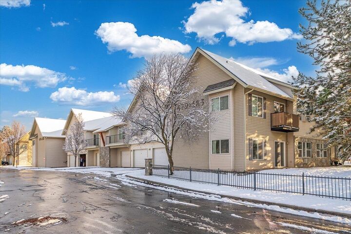 Property Photo: 22855 E Country Vista Dr 481 WA 99019