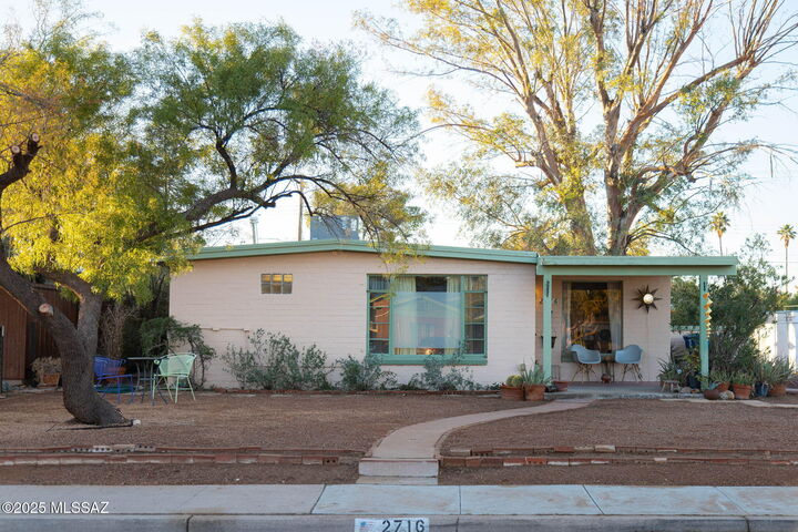 2716 E Eastland Street  Tucson AZ 85716 photo