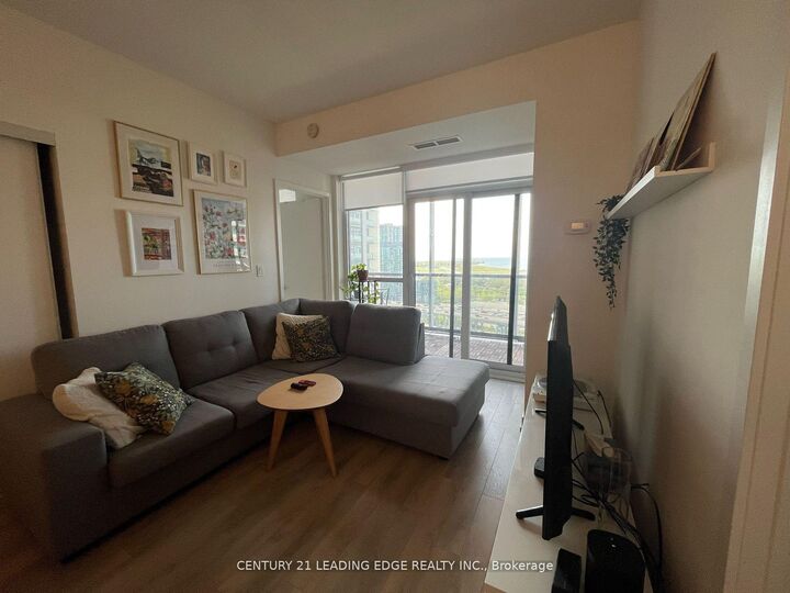 Photo de la propriété:  50 Ordnance Street 1912  ON M6K 0C9 