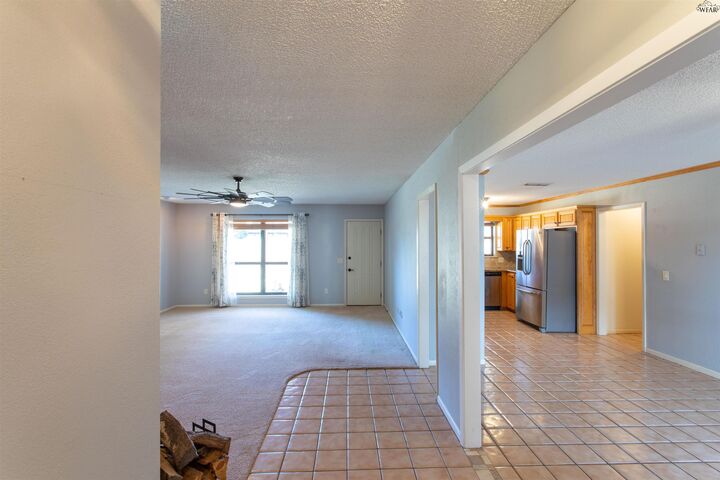 Property Photo: 914 Mohawk Drive TX 76354