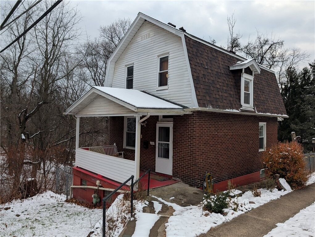 Property Photo: 1305 Stem St. PA 15220