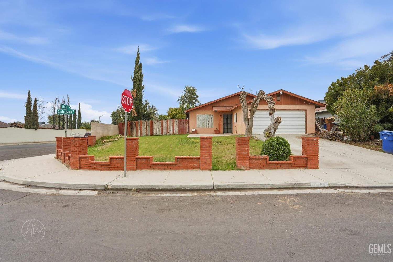 Property Photo:  10430 San Fernando Street  CA 93241 