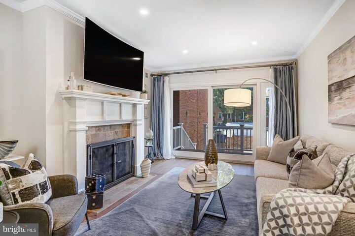 Property Photo: 745 10th Street SE DC 20003