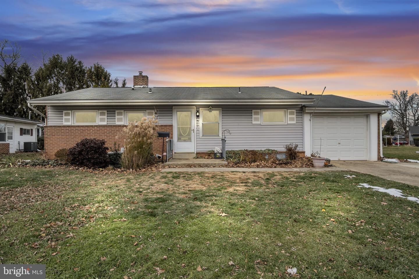 Property Photo:  517 E Coover Street  PA 17055 