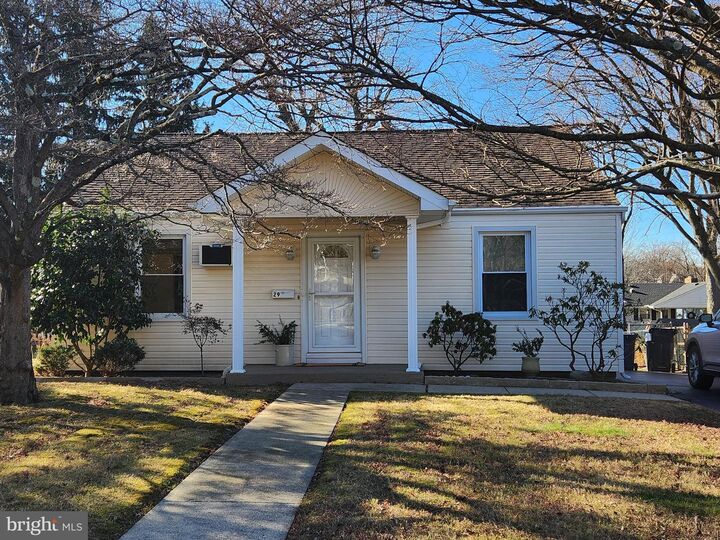 29 Graf Avenue  Lawrenceville NJ 08648 photo