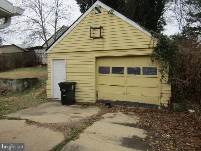 Property Photo: 2711 Lakehurst Avenue MD 20747