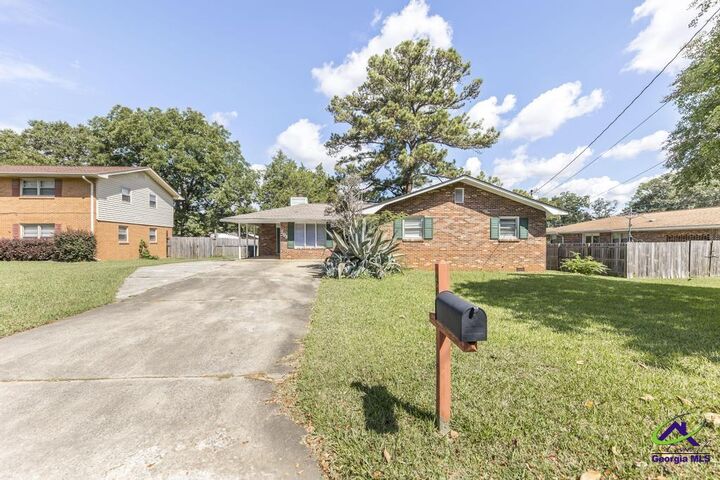 Property Photo:  203 Todd  GA 31088 