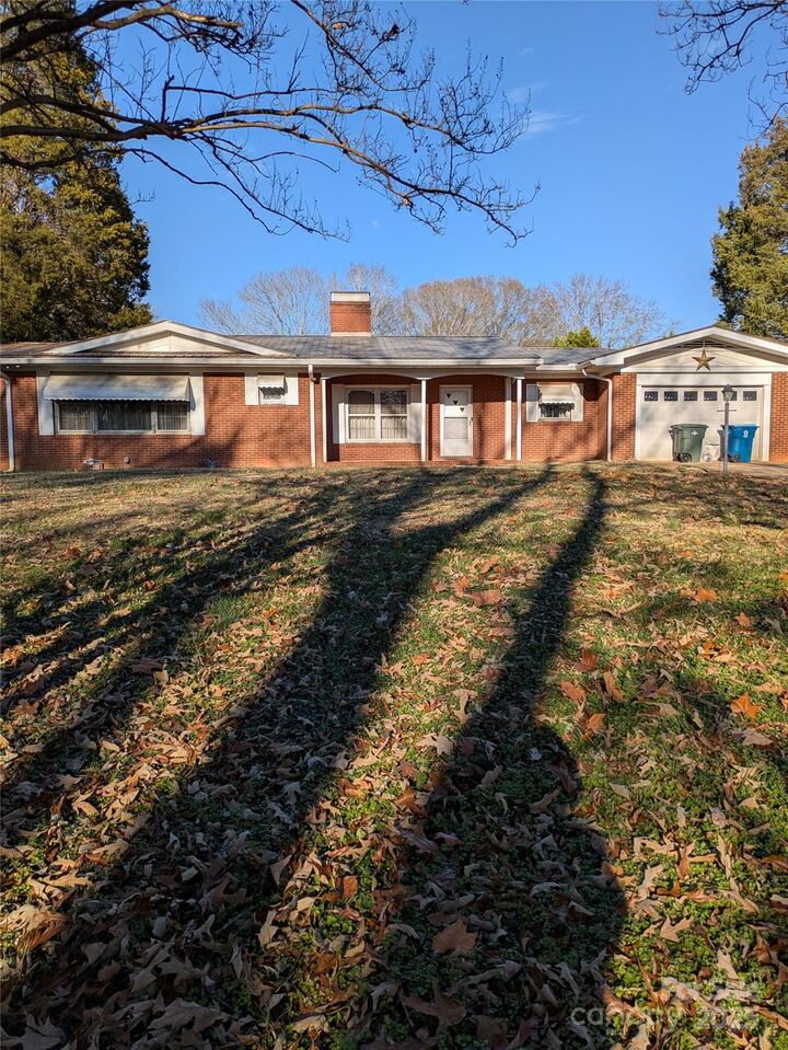 204 Morlan Park Road  Salisbury NC 28146 photo