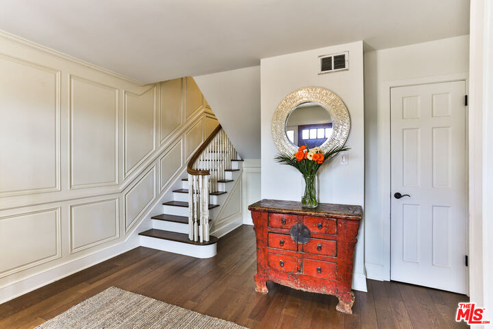 Property Photo:  218 Montreal St  CA 90293 