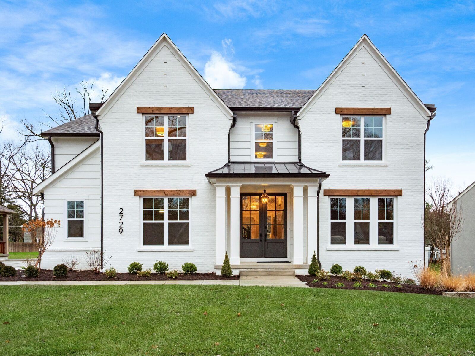 Property Photo:  2729 Eastcleft Drive  OH 43221 