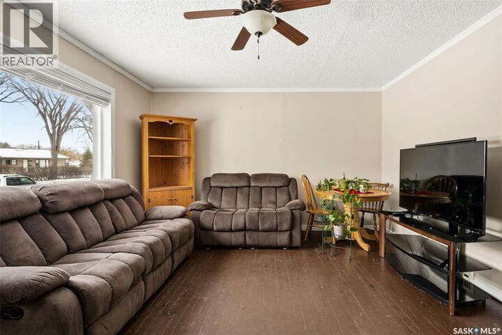 Property Photo: 725 McTavish Street SK S4T 3T8
