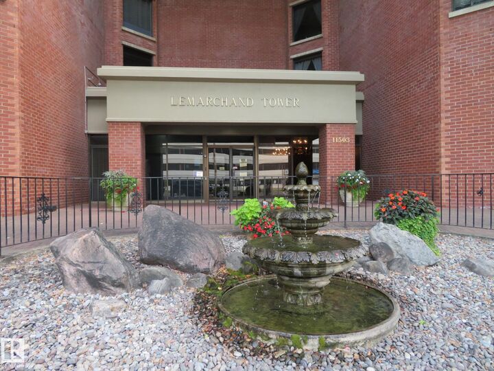 11503 100 Avenue NW 501  Edmonton AB T5K 2K7 photo