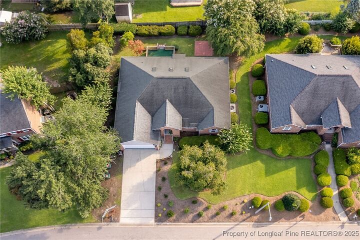 Property Photo:  2923 Rosecroft Drive  NC 28304 