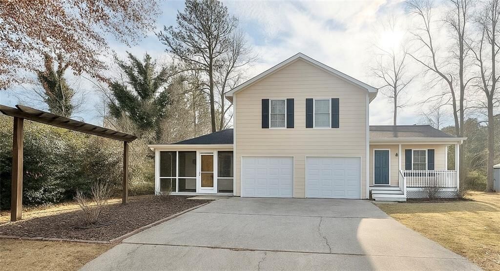 Property Photo: 221 Harlee Lane GA 30046