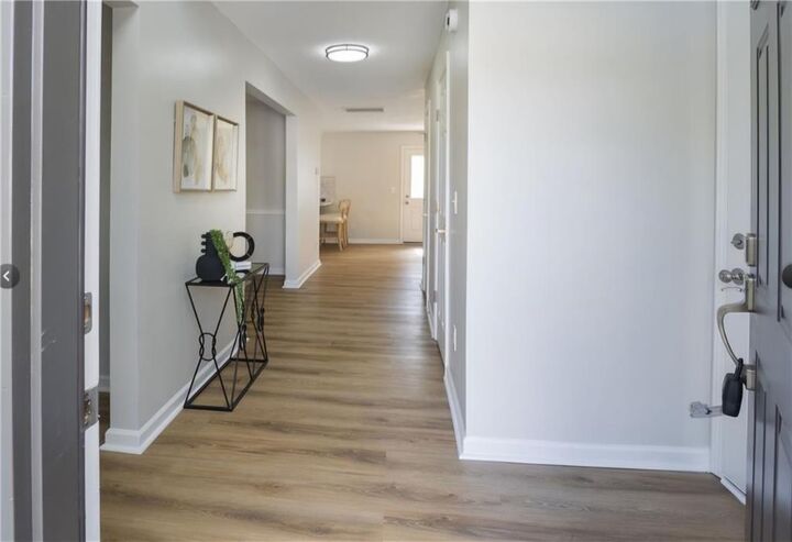 Property Photo:  833 Oakview Trace  GA 30349 