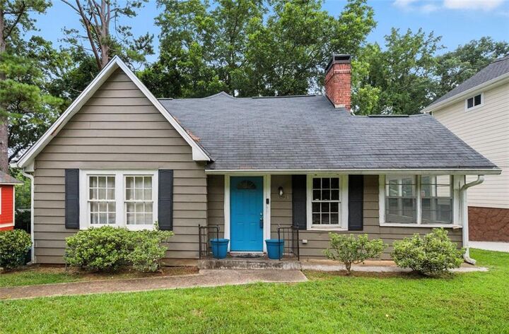 Property Photo: 1821 Avon Avenue SW GA 30311