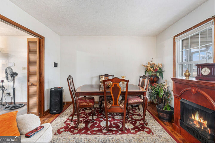 Property Photo:  1913 Amberwood Court  GA 30223 