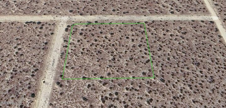 Property Photo:  11800 Matra Ave &Amp 118th St West  CA 93560 