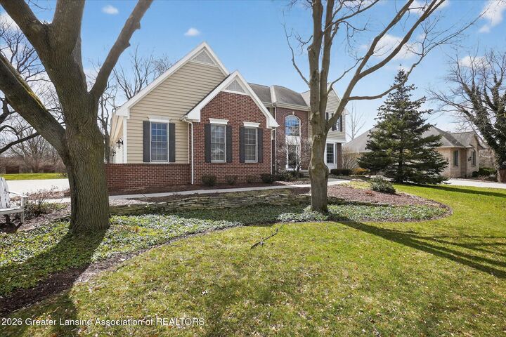 Property Photo:  2004 Timberview Drive  MI 48864 