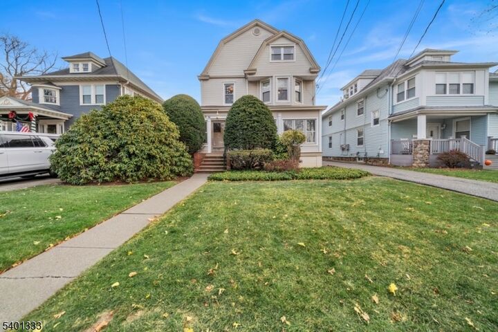 Property Photo:  16 Hanford Pl  NJ 07006 