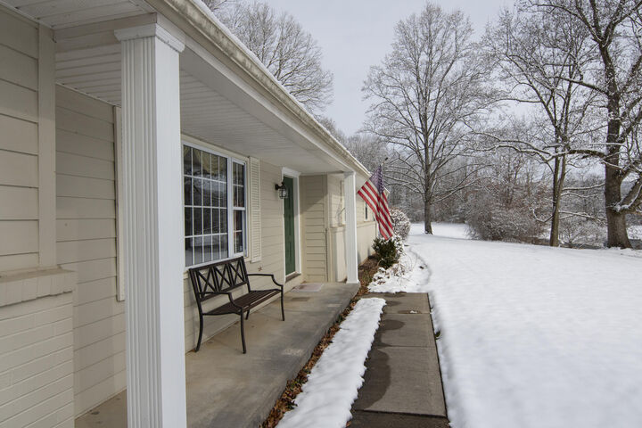 Property Photo: 802 S Sewell St WV 25962