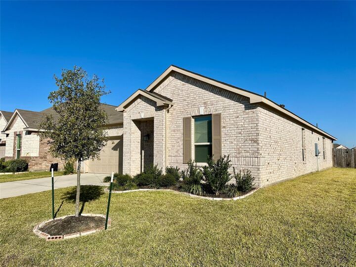 Property Photo: 4702 Emerson Manor Drive TX 77493