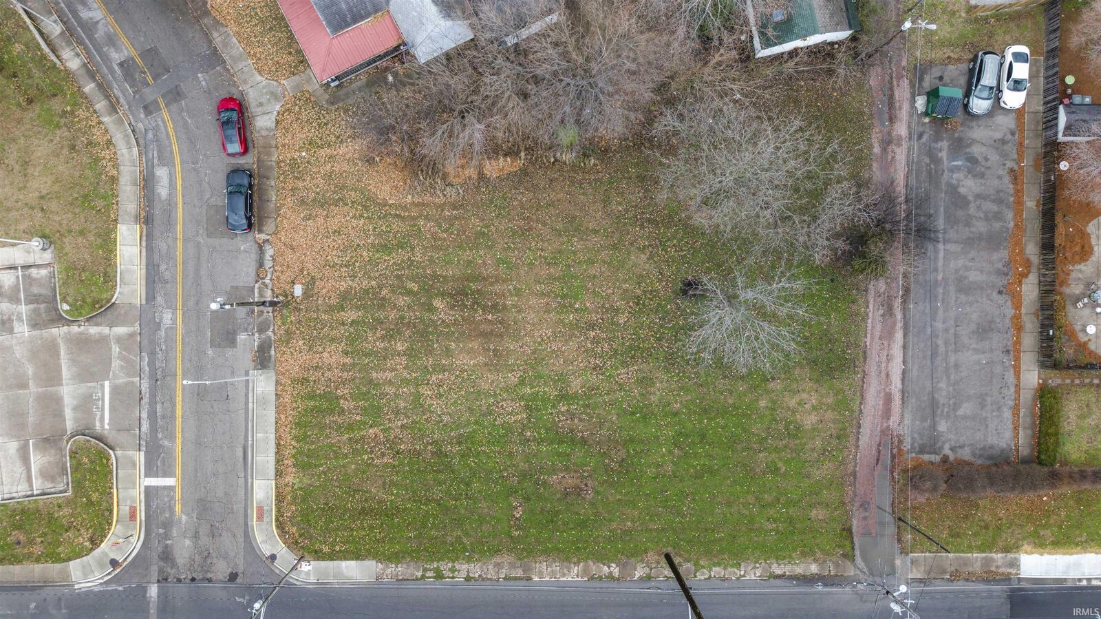 Property Photo:  318 320 322 E Cherry Street  IN 47713 