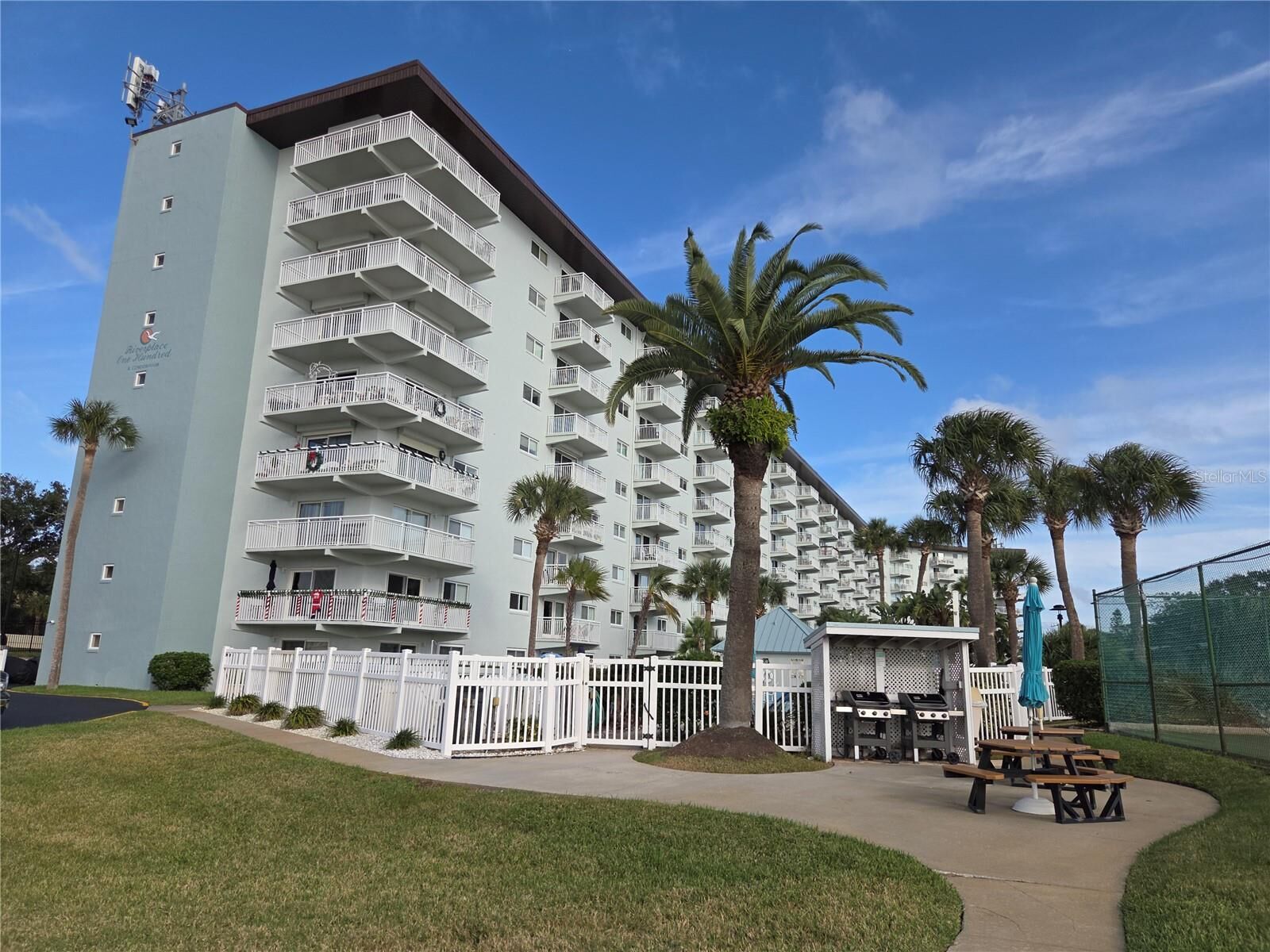 Property Photo: 100 Silver Beach Avenue 214 FL 32118