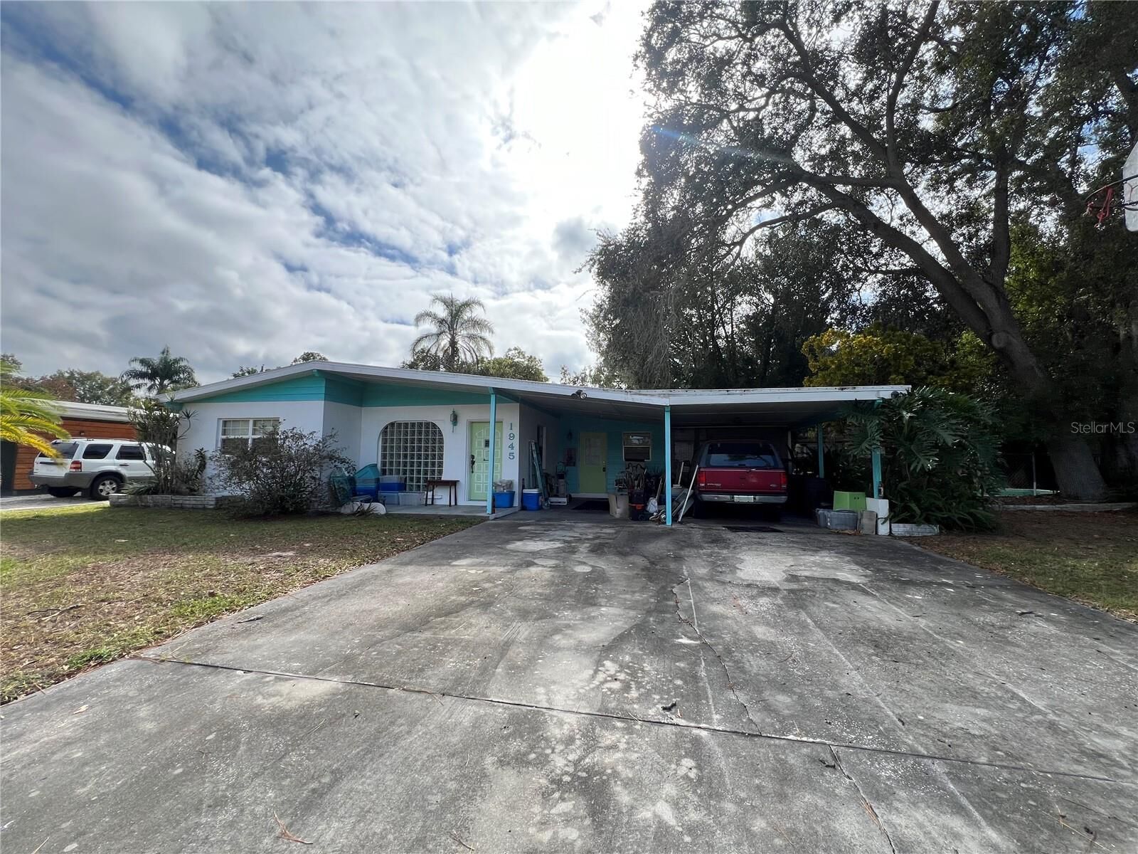 Property Photo:  1945 Lakewood Drive  FL 33763 