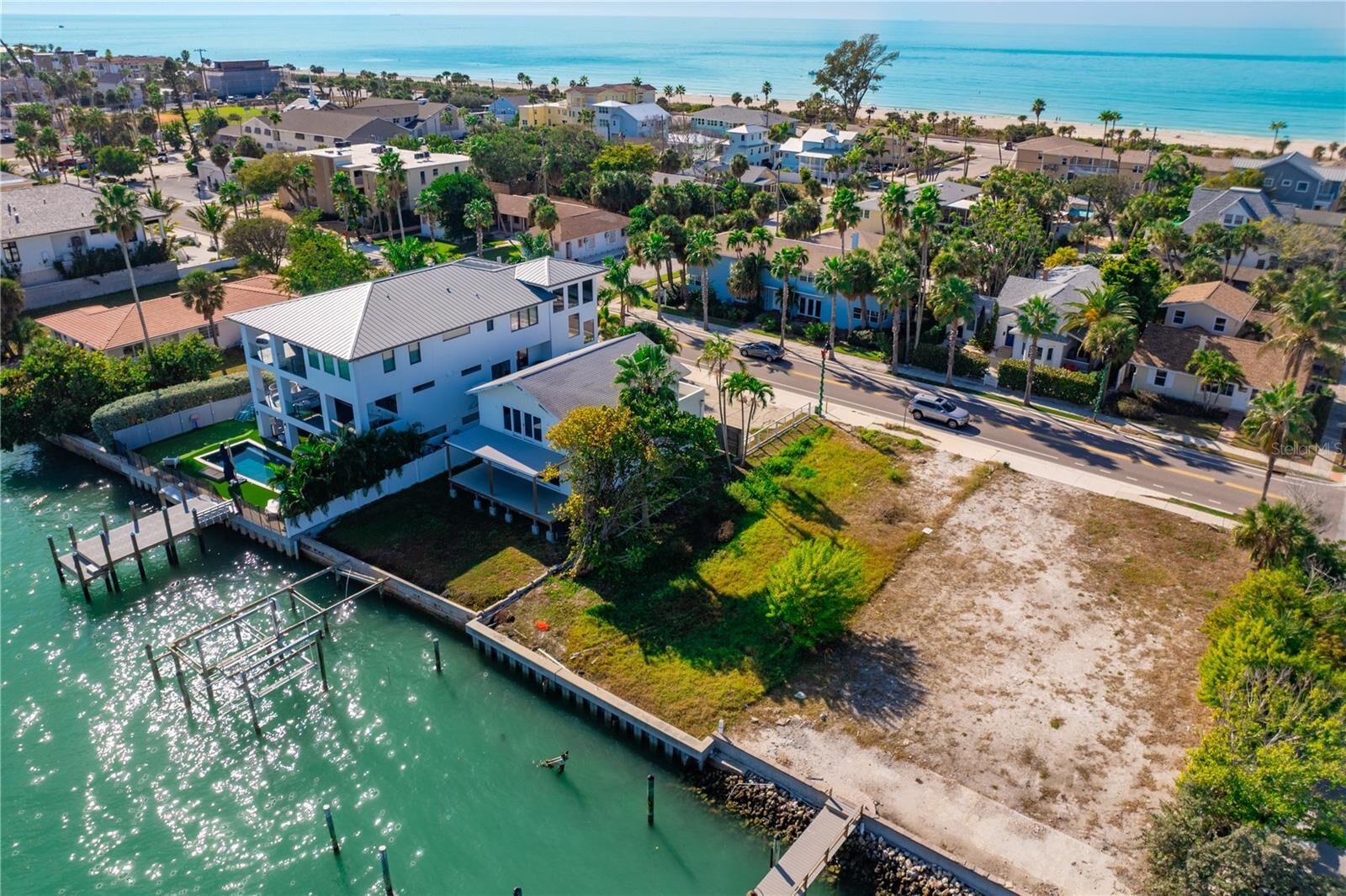 Property Photo: 1805 Pass-A-Grille Way FL 33706