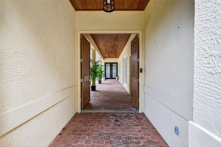 Property Photo: 4237 Palacio Drive FL 34238