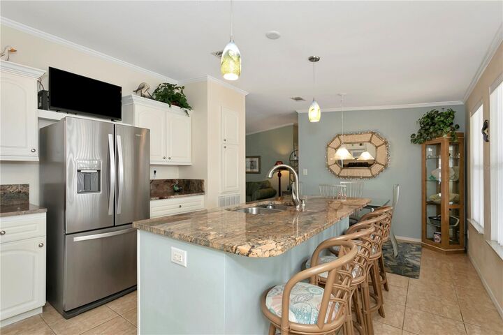 Property Photo:  6604 Marina Drive  FL 34207 