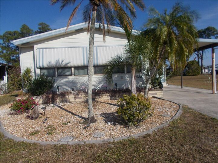 Property Photo: 6922 Apopo Court FL 34287