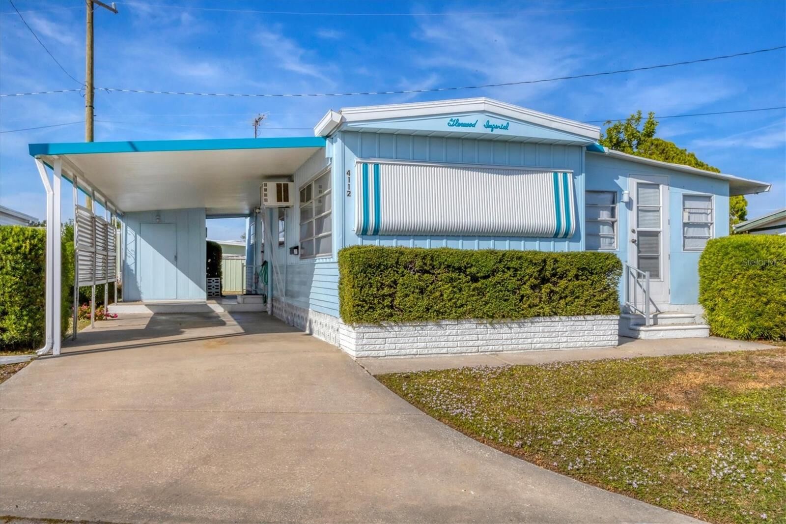 Property Photo: 4112 12th Street E FL 34222