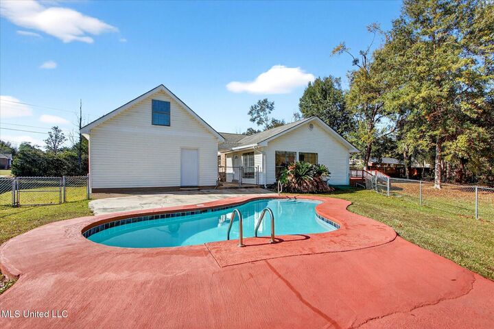 Property Photo:  17080 Fenton Dedeaux Road  MS 39556 