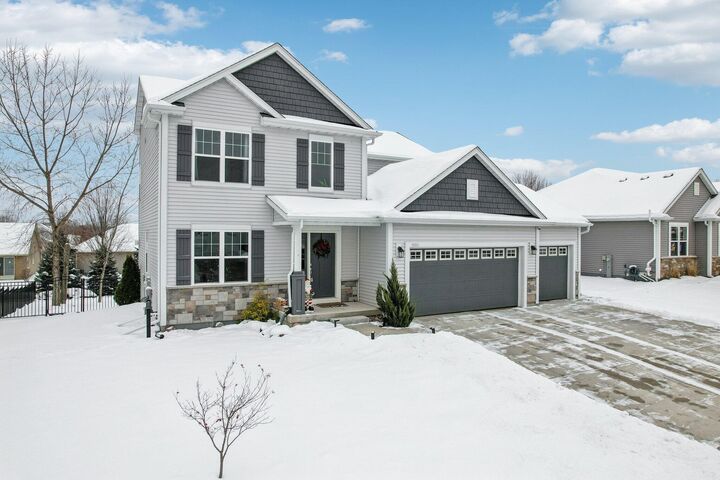 Property Photo: 1311 Daisy Dr WI 53090