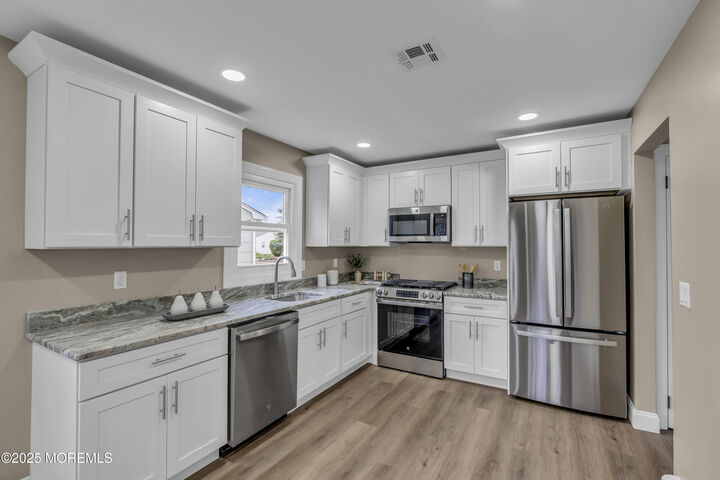 Property Photo:  18 Gower Road  NJ 08757 