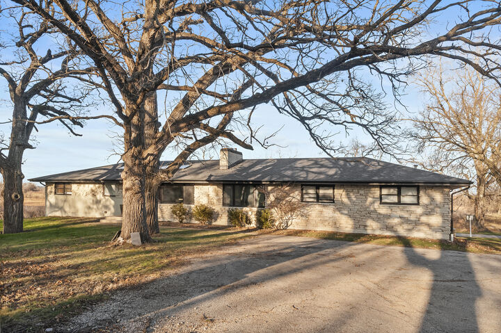 Property Photo: 28766 W Burnett Road IL 60042