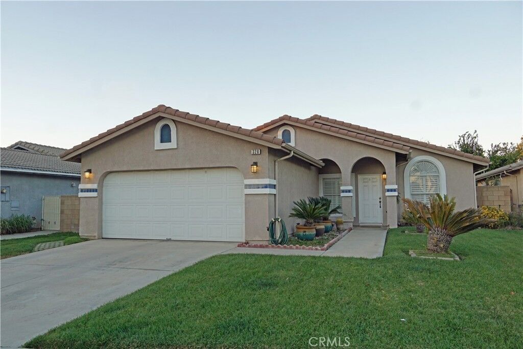 Property Photo:  328 Manzanita Court  CA 91762 