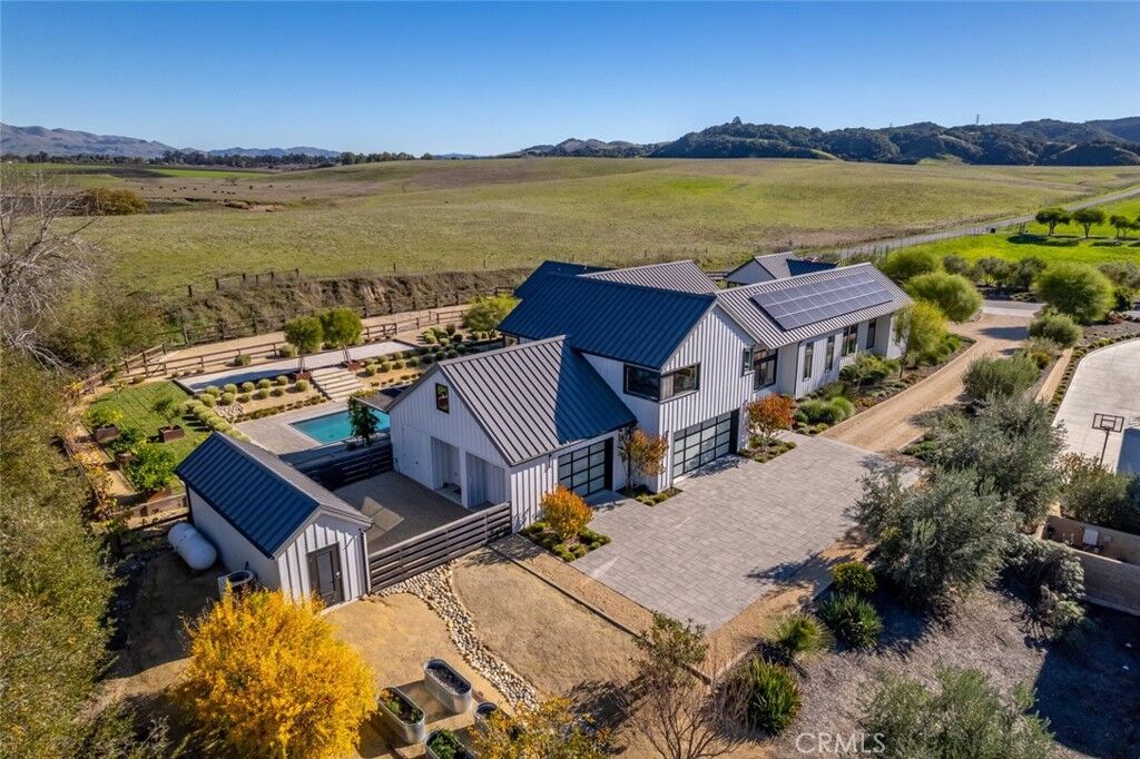 Property Photo: 280 Jespersen Lane CA 93401