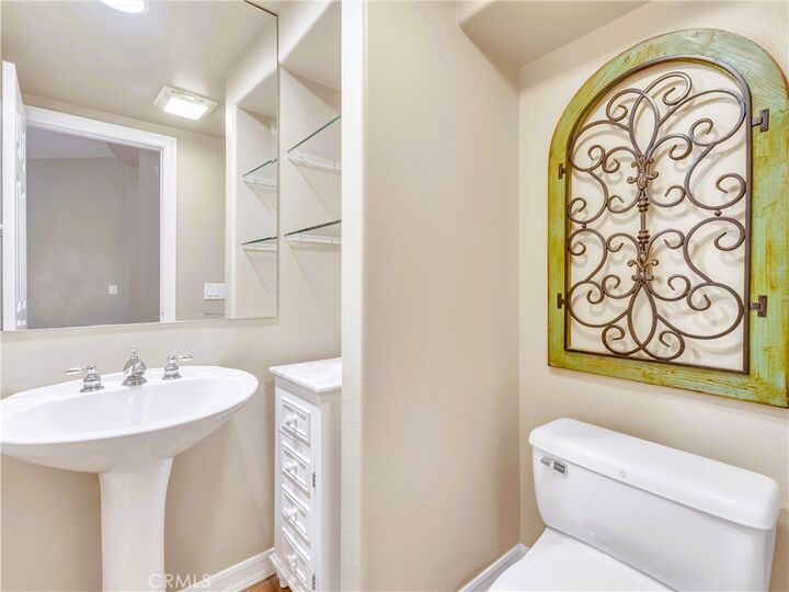 Property Photo:  2972 Avenida De Autlan  CA 93010 