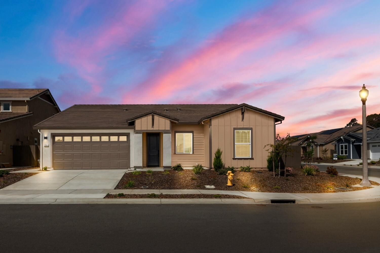 Property Photo: 816 Cross Creek Lane Lot68 CA 95648