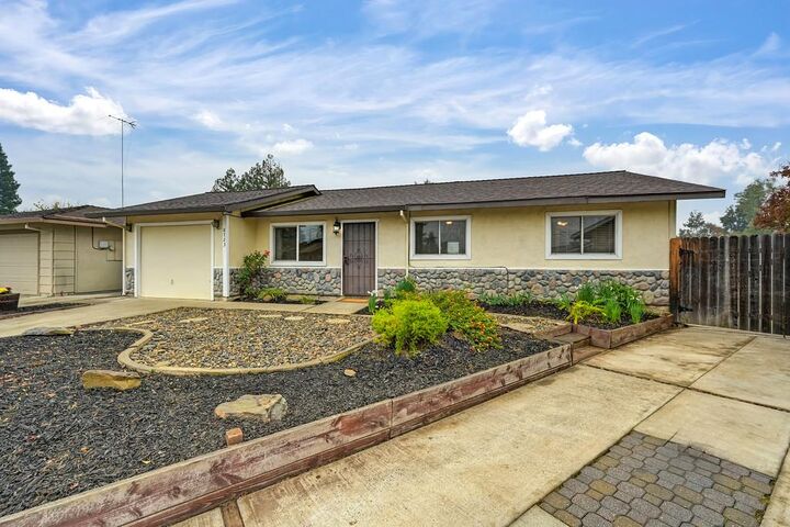 Property Photo: 8723 Los Banos Way CA 95624