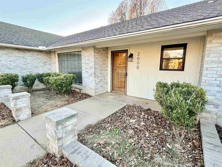 Property Photo:  2000 El Camino  OK 74604 