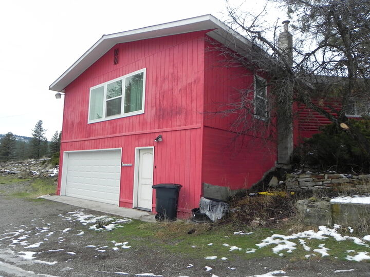 Property Photo:  345 N Portland St  WA 99166 