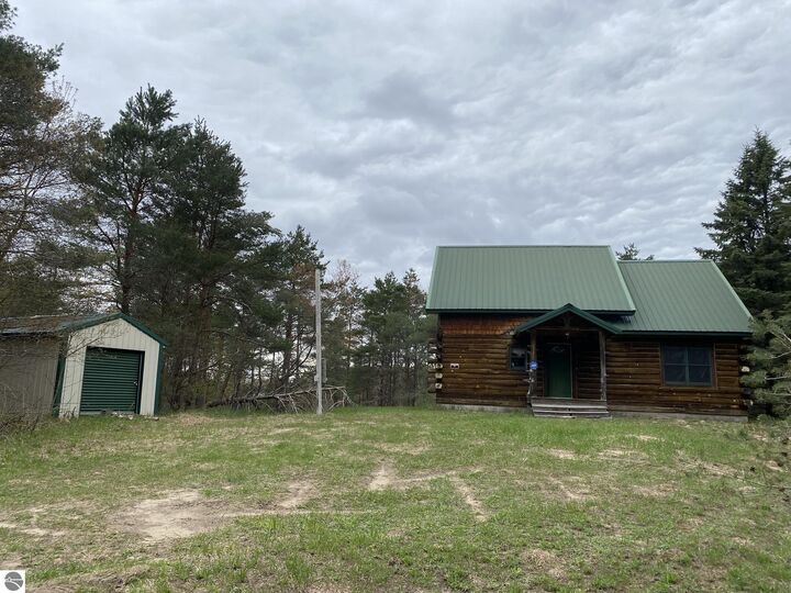 Property Photo:  3434 E 14 Road  MI 49663 