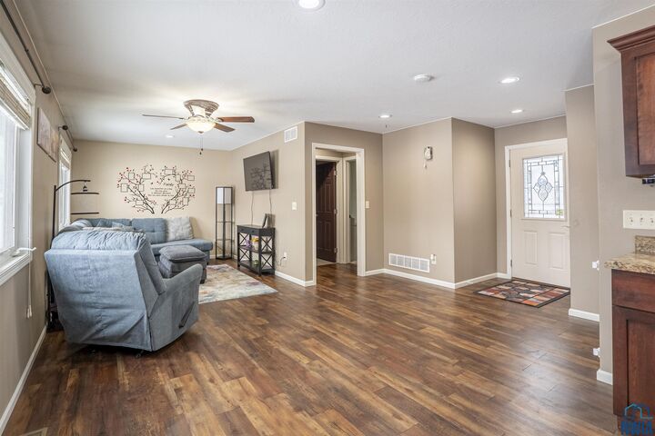 Property Photo: 539 14th St SW IA 51031